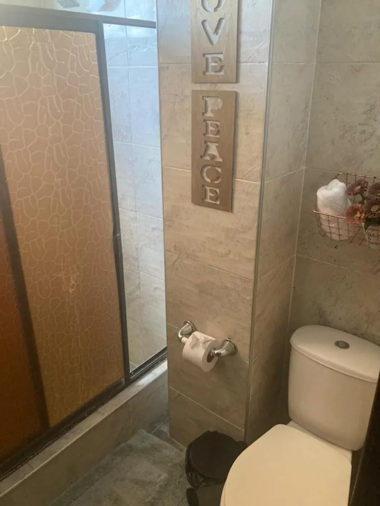 Habitacion En Apartamento Compartido Al Frente Del Cc Unico Barranquilla  Colombia