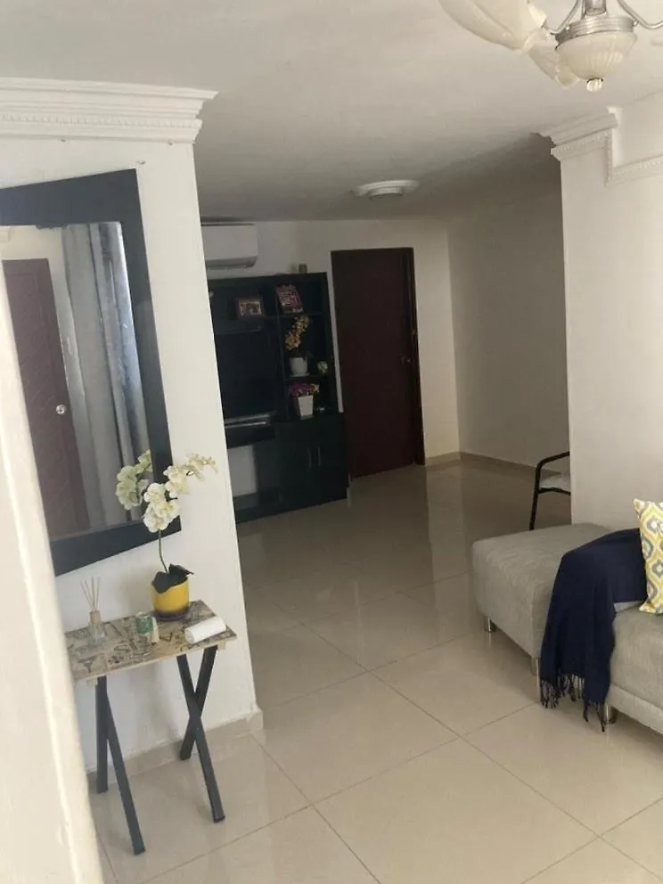 Habitacion En Apartamento Compartido Al Frente Del Cc Unico Barranquilla  0*, Barranquilla (Atlantico) Colombia